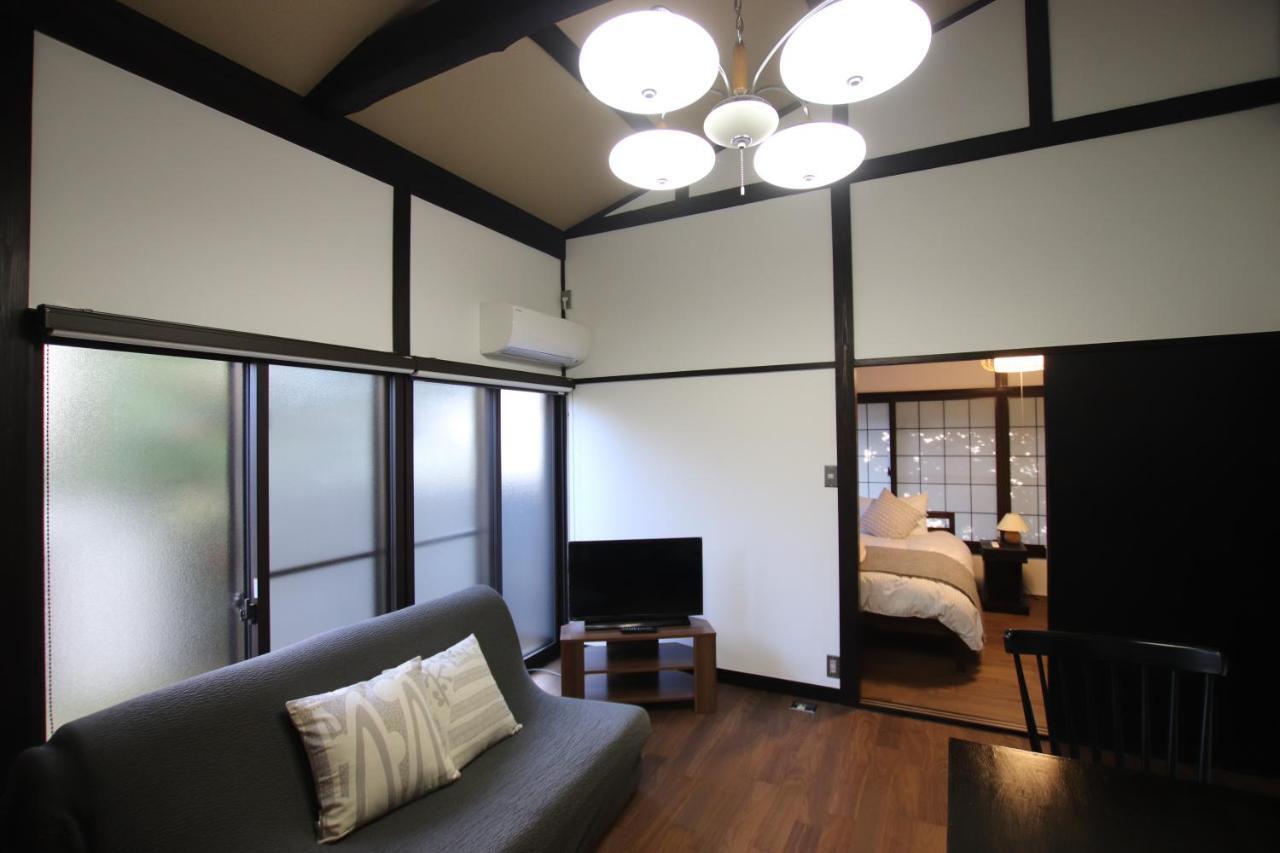 Вилла Yamaguchi House Annex, Private House With Onsen Хаконе Экстерьер фото